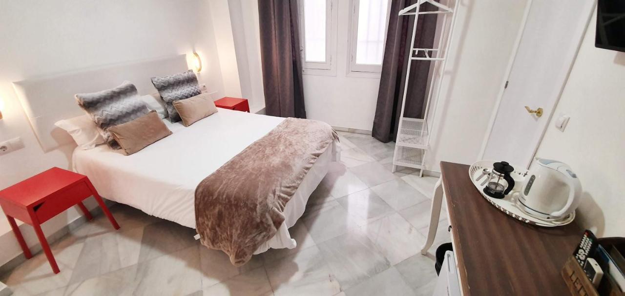 Fan Rooms Duquesa Málaga Eksteriør bilde
