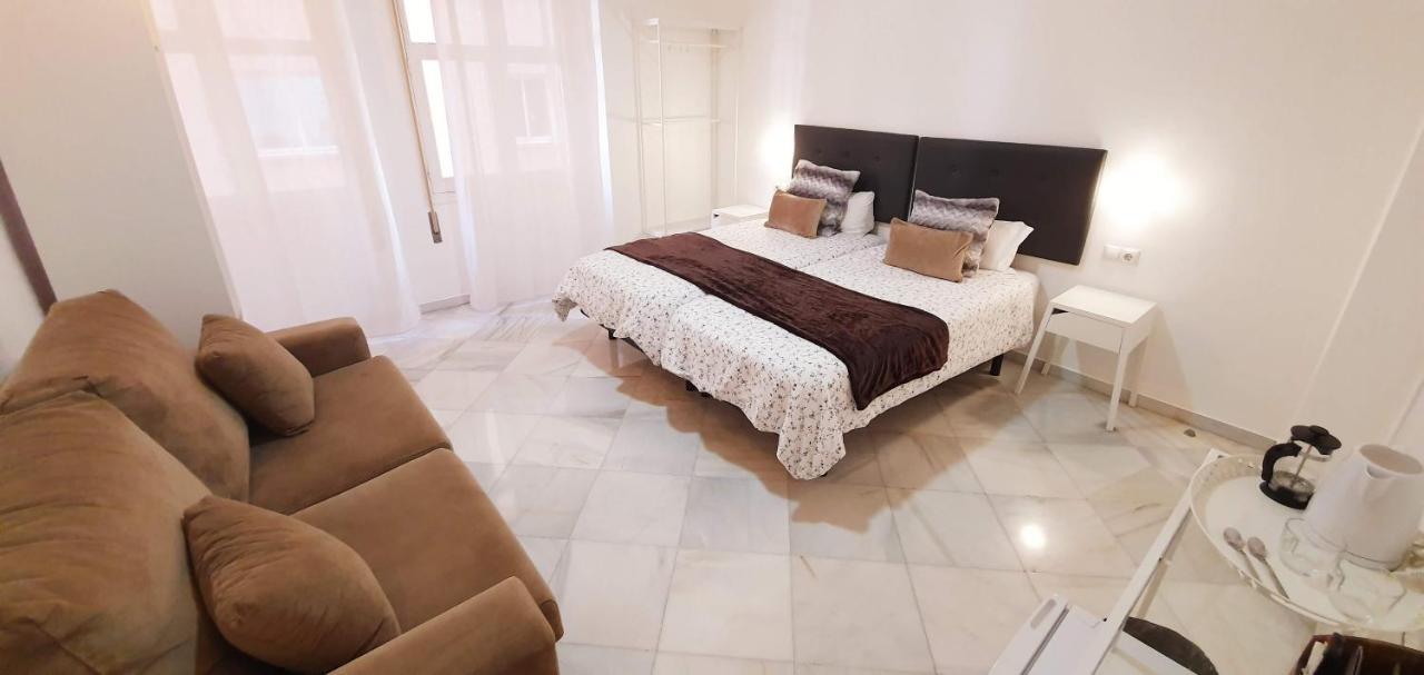 Fan Rooms Duquesa Málaga Eksteriør bilde