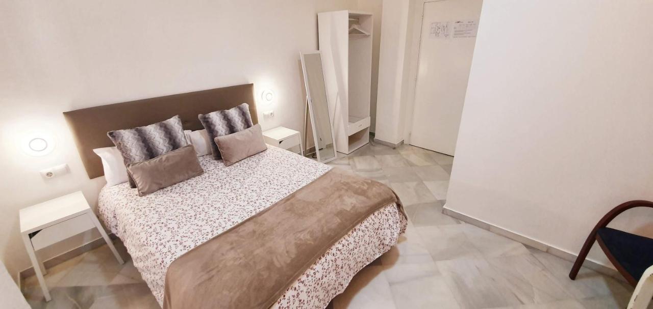 Fan Rooms Duquesa Málaga Eksteriør bilde